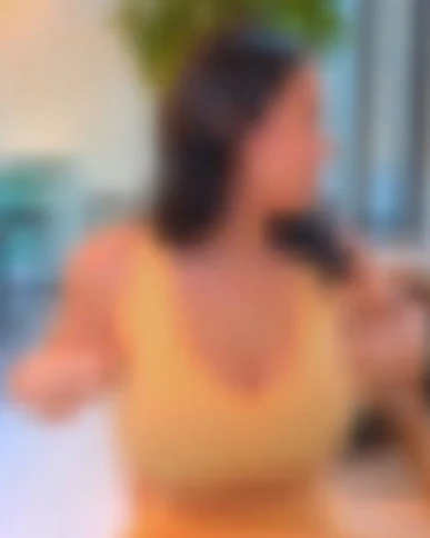 Mira, 24 Jahre — domina sextreffen in Essen